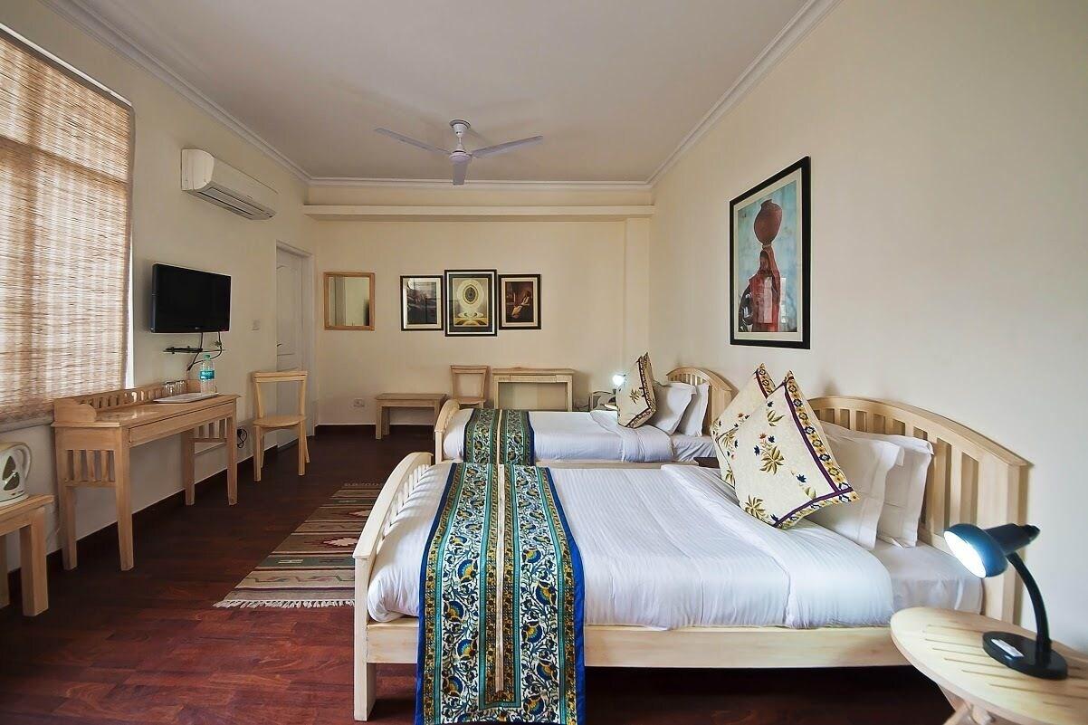 Colonel'S Retreat At The Airport Bed & Breakfast New Delhi Exterior photo